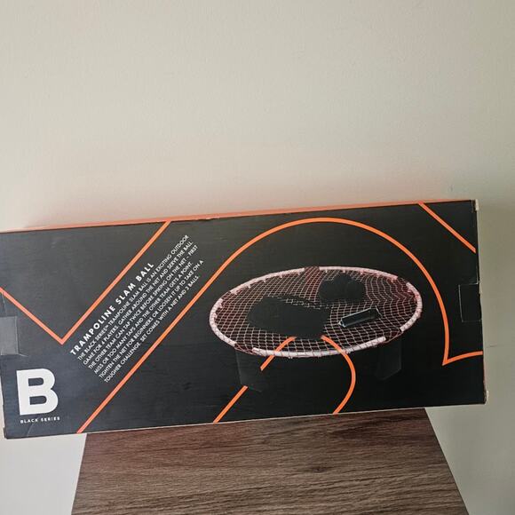 Trampoline Slam Ball 4 Person Play Game New in Box - Picture 2 of 2